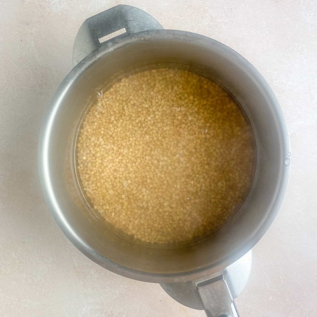 Zucche ripiene di grano saraceno, uova e feta - Preparazione 1
