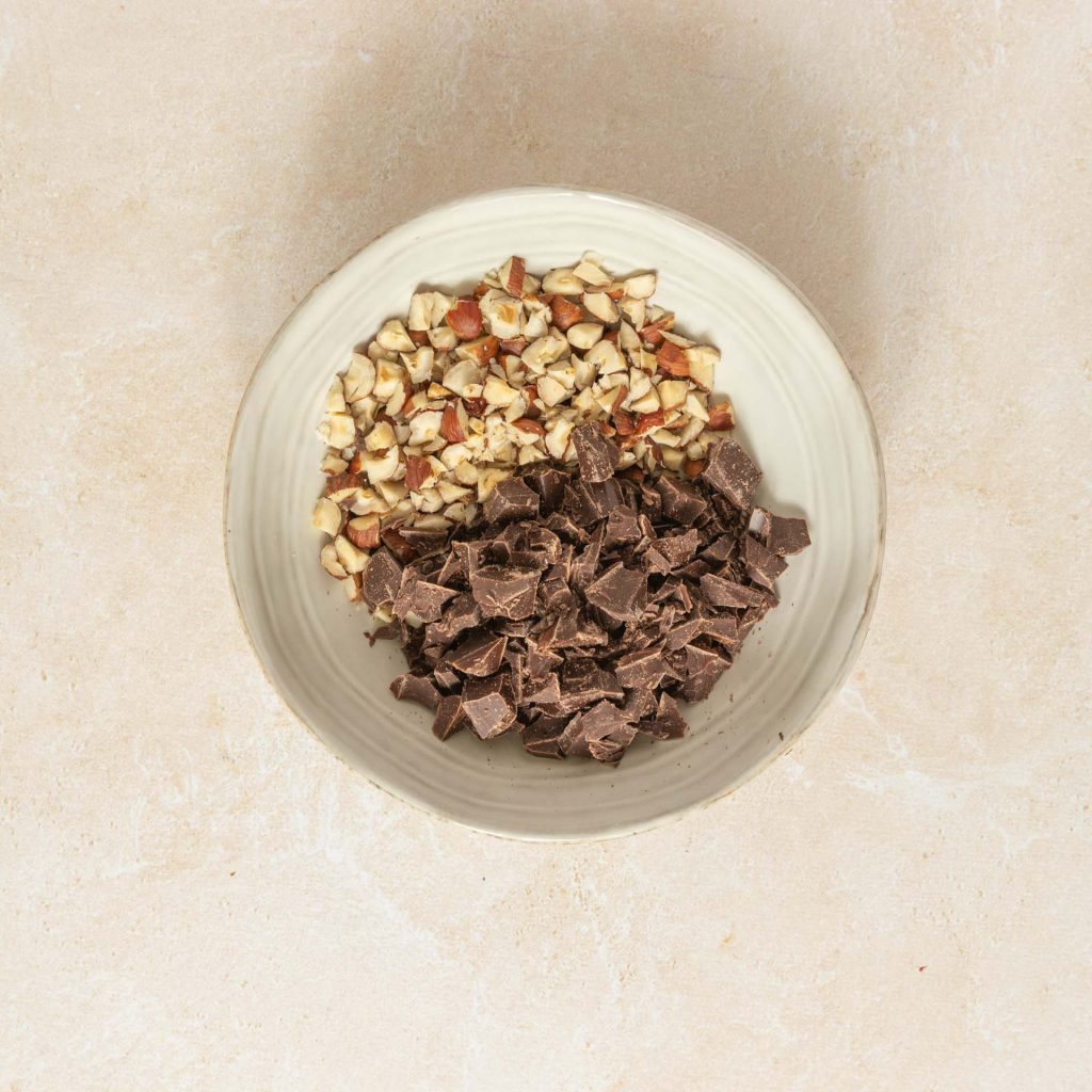 Barres de céréales banane noisette chocolat - recette facile