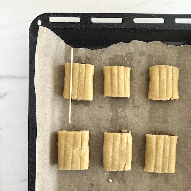 Mise au four Recette de biscuits fourrés à la figue faits maison façon Figolu