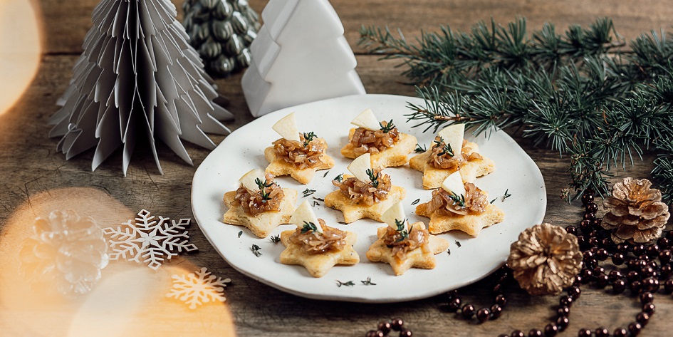 Recette Yuka - Sablé apéritif au thym, confit d'échalote & pomme