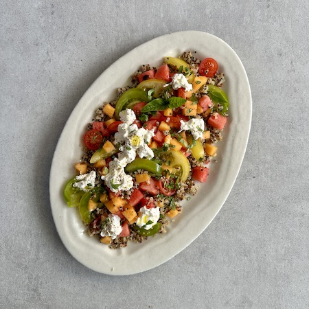 Salade quinoa tomate - dressage de l'assiette