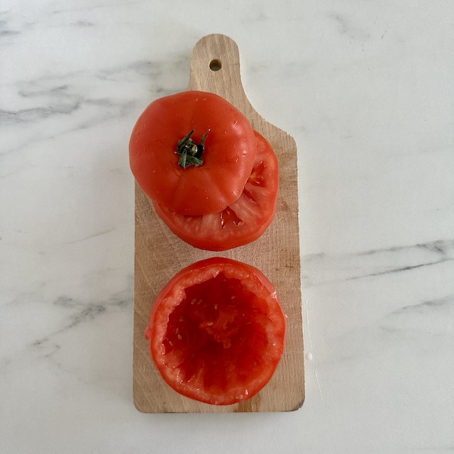 Vider les tomates